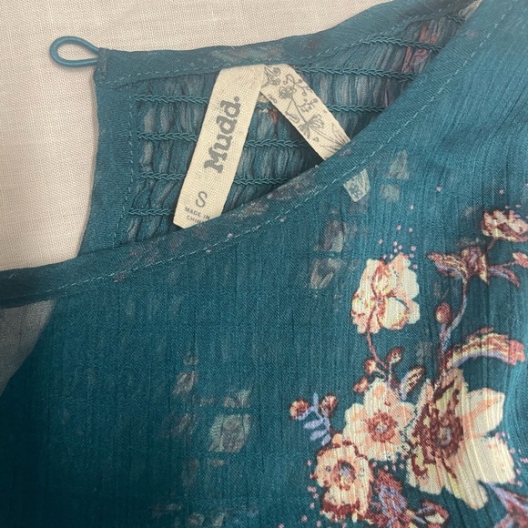 Floral Teal Sleeveless Mesh Bohemian Style Top size Small - Picture 4 of 4